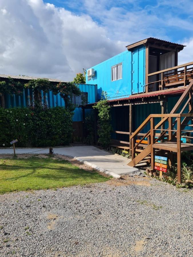 Hindu Box Containers E Cabanas Прайя-ду-Роза Екстериор снимка