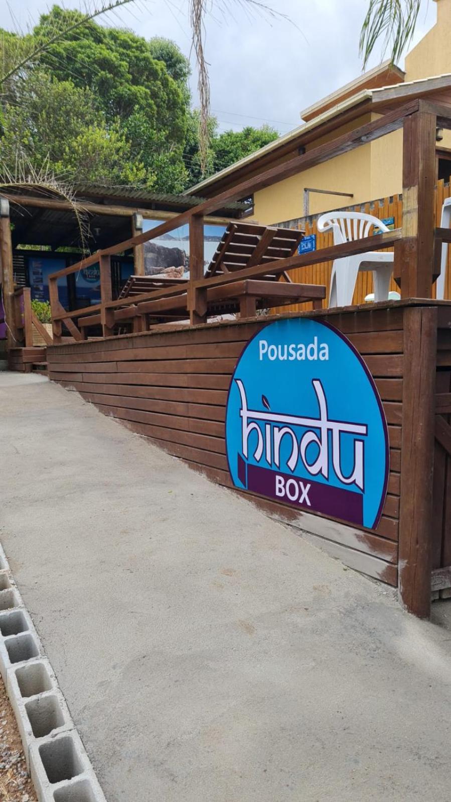 Hindu Box Containers E Cabanas Прайя-ду-Роза Екстериор снимка